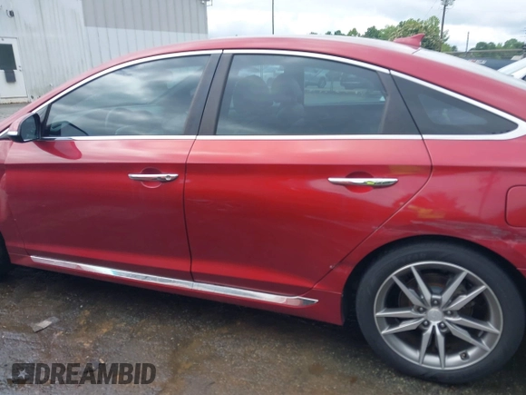 2015 Hyundai Sonata Sport z VIN 5NPE34AB6FH231128, wystawiony jako IAAI lot #42356554 z przebiegiem 177 296 mil mil oraz . Historia ofert i sprzedaży dostępna na DreamBid. Obrazek 14.