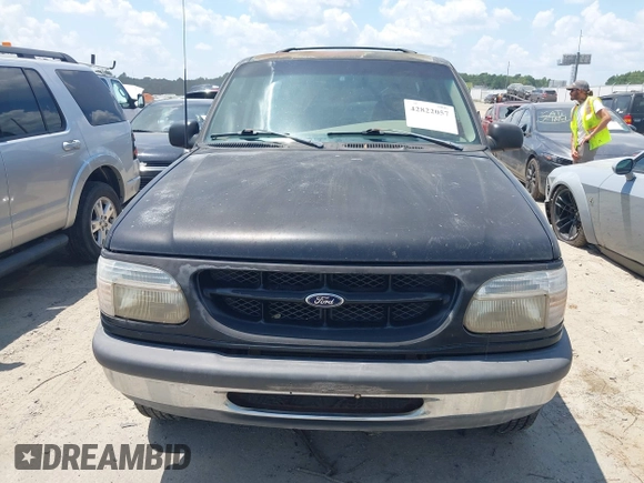 1998 Ford Explorer XL z VIN 1FMZU34X4WUC94388, wystawiony jako IAAI lot #42822057 z przebiegiem 232 117 mil mil oraz . Historia ofert i sprzedaży dostępna na DreamBid. Obrazek 6.