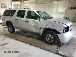 2008 Chevrolet Suburban Commercial with VIN 3GNGK26K28G309111, listed as a Copart auction lot 80510184 with 140,242 mi miles and Salvage Title. Bid and sale history available at carsss.com. Image 4.