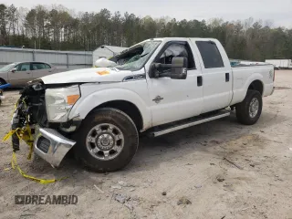 2015 Ford Super Duty F-250 SRW Lariat with VIN 1FT7W2BT8FEC30316, listed as a Copart auction lot 51681345 with 384,631 mi miles and Salvage Title. Bid and sale history available at carsss.com. Image 1.