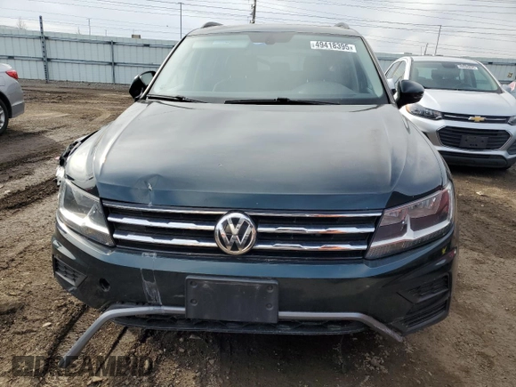 2019 Volkswagen Tiguan SE with VIN 3VV2B7AXXKM107923, listed as a Copart auction lot 49418395 with 106,833 mi miles and Salvage Title. Bid and sale history available at DreamBid. Image 5.