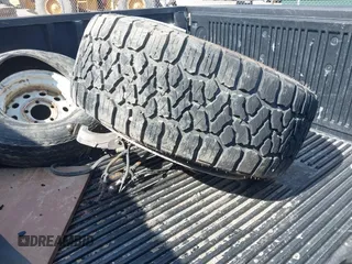 2017 Ford F-150 XL z VIN 1FTFW1EFXHFC83981, wystawiony jako IAAI lot #41897927 z przebiegiem 73 559 mil mil oraz . Historia ofert i sprzedaży dostępna na DreamBid. Obrazek 12.