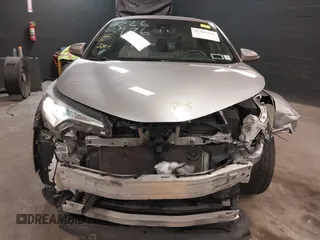 2018 Toyota C-HR XLE z VIN NMTKHMBX5JR039263, wystawiony jako IAAI lot #42265976 z przebiegiem 88 253 mil mil oraz . Historia ofert i sprzedaży dostępna na DreamBid. Obrazek 6.