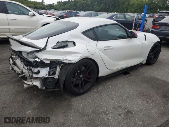 2020 Toyota Supra 3.0 with VIN WZ1DB4C03LW022950, listed as a Copart auction lot 57889245 with 39,081 mi miles and Salvage title. Bid and sale history available at DreamBid. Image 3.