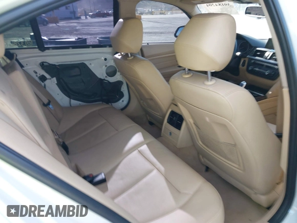 2014 BMW 3 Series 328i with VIN WBA3C1C59EK114251, listed as a IAAI auction lot 41636531 with 1 mi miles. Bid and sale history available at carsss.com. Image 8.