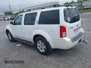 2008 Nissan Pathfinder S with VIN 5N1AR18UX8C606533, listed as a IAAI auction lot 41971085 with 192,185 mi miles. Bid and sale history available at carsss.com. Image 3.