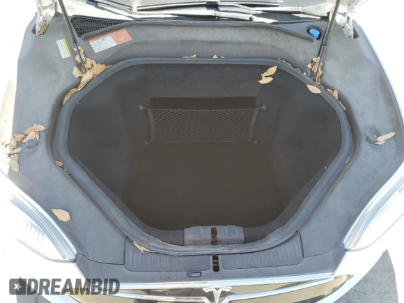 2016 Tesla Model S 70 with VIN 5YJSA1E11GF136081, listed as a Copart auction lot 53470695 with 109,796 mi miles and Clean title. Bid and sale history available at DreamBid. Image 12.