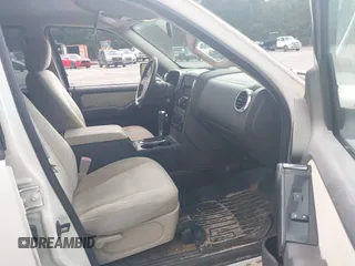 2008 Ford Explorer XLT z VIN 1FMEU73E38UA19636, wystawiony jako IAAI lot #42830537 z przebiegiem 184 548 mil mil oraz . Historia ofert i sprzedaży dostępna na DreamBid. Obrazek 5.