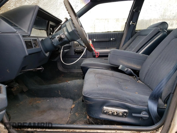 1989 Oldsmobile Cutlass z VIN 1G3AM51W0KG347458, wystawiony jako Copart lot #86949074 z przebiegiem 30 169 mil mil oraz Tytuł czysty. Historia ofert i sprzedaży dostępna na DreamBid. Obrazek 7.