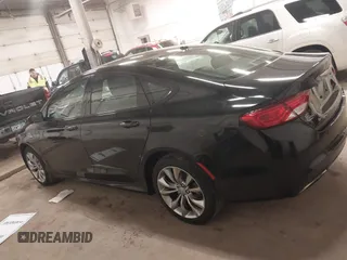 2015 Chrysler 200 S with VIN 1C3CCCBBXFN557664, listed as a IAAI auction lot 41933511 with 97,017 mi miles. Bid and sale history available at carsss.com. Image 14.