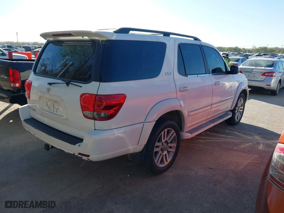 2006 Toyota Sequoia SR5 with VIN 5TDZT34AX6S283130, listed as a IAAI auction lot 41839079 with 207,638 mi miles. Bid and sale history available at carsss.com. Image 4.