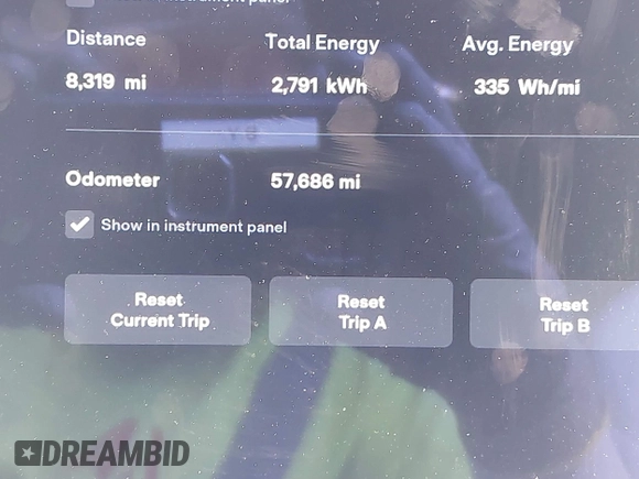 2017 Tesla Model X 90D z VIN 5YJXCBE20HF070235, wystawiony jako IAAI lot #42099344 z przebiegiem 57 686 mil mil oraz . Historia ofert i sprzedaży dostępna na DreamBid. Obrazek 7.