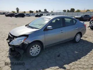 2013 Nissan Versa SV with VIN 3N1CN7AP2DL853742, listed as a Copart auction lot 60462615 with 75,587 mi miles and Salvage title. Bid and sale history available at DreamBid. Image 1.