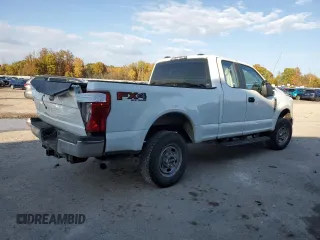2020 Ford F-250 XL z VIN 1FT7X2BN5LEC94971, wystawiony jako Copart lot #76078414 z przebiegiem Nie podano mil oraz Szkoda całkowita • Salvage title. Historia ofert i sprzedaży dostępna na DreamBid. Obrazek 3.