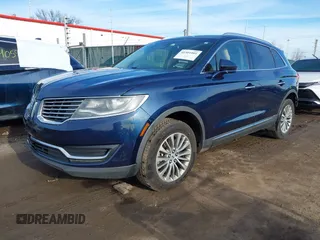 2017 Lincoln MKX Select with VIN 2LMPJ8KR9HBL25391, listed as a IAAI auction lot 41501001 with 101,696 mi miles. Bid and sale history available at carsss.com. Image 17.