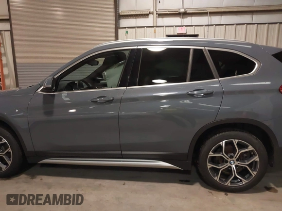 2022 BMW X1 xDrive28i с VIN WBXJG9C0XN5V02558, выставлен на аукционе IAAI как лот 41522148 с пробегом 41 801 миль миль и . История ставок и продаж доступна на DreamBid. Изображение 14.