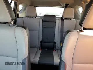 2016 Toyota RAV4 Limited z VIN JTMDJREV1GD013351, wystawiony jako Copart lot #60057045 z przebiegiem 127 355 mil mil oraz Szkoda całkowita • Salvage title. Historia ofert i sprzedaży dostępna na DreamBid. Obrazek 10.