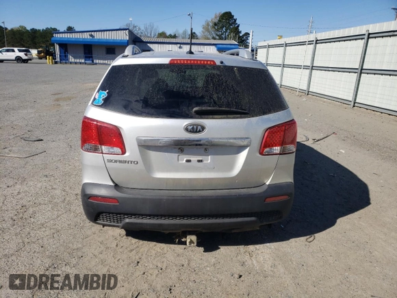 2013 Kia Sorento LX with VIN 5XYKT4A2XDG344717, listed as a Copart auction lot 49979575 with 237,285 mi miles and Clean Title. Bid and sale history available at carsss.com. Image 6.