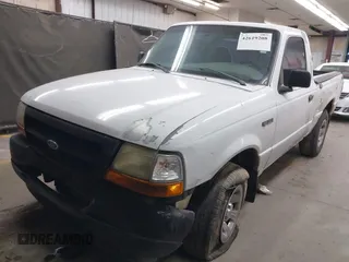 1999 Ford Ranger XL z VIN 1FTYR10CXXUA35916, wystawiony jako IAAI lot #42619208 z przebiegiem 292 615 mil mil oraz . Historia ofert i sprzedaży dostępna na DreamBid. Obrazek 2.