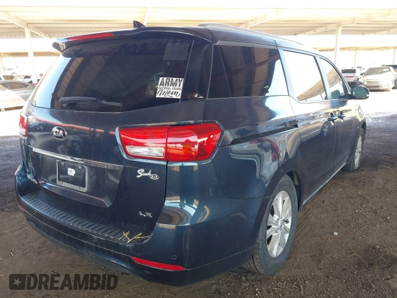 2016 Kia Sedona LX with VIN KNDMB5C18G6202573, listed as a IAAI auction lot 41841796 with 68,568 mi miles. Bid and sale history available at carsss.com. Image 4.