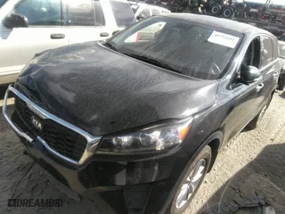 2020 Kia Sorento L with VIN 5XYPG4A39LG700057, listed as a IAAI auction lot 40752681 with 134,302 mi miles. Bid and sale history available at carsss.com. Image 17.