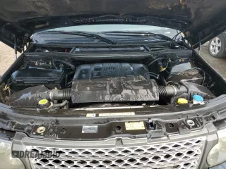 2010 Land Rover Range Rover HSE Lux with VIN SALMF1D44AA324687, listed as a Copart auction lot 58930765 with 148,639 mi miles and Clean title. Bid and sale history available at DreamBid. Image 12.