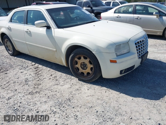 2005 Chrysler 300 Touring with VIN 2C3AA53G45H552972, listed as a IAAI auction lot 41996998 with 297,276 mi miles and . Bid and sale history available at DreamBid. Image 1.
