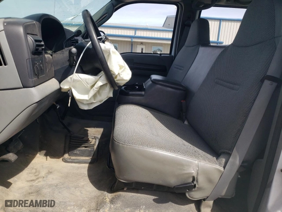 2005 Ford Super Duty F-250 XL with VIN 1FTSW21535EC49075, listed as a Copart auction lot 49804265 with 31,506 mi miles and Salvage Title. Bid and sale history available at carsss.com. Image 7.