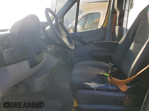 2014 Freightliner Sprinter with VIN WDYPE8DB6E5848909, listed as a Copart auction lot 82873464 with Not Provided miles and Salvage Title. Bid and sale history available at DreamBid. Image 7.