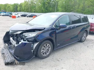 2021 Toyota Sienna LE z VIN 5TDKRKEC4MS024401, wystawiony jako IAAI lot #42043932 z przebiegiem 37 417 mil mil oraz . Historia ofert i sprzedaży dostępna na DreamBid. Obrazek 2.