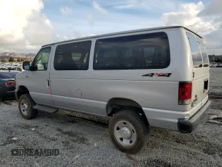 2009 Ford Econoline Passenger XL with VIN 1FBNE31L39DA86660, listed as a Copart auction lot 43724115 with 562,883 mi miles and Salvage title. Bid and sale history available at DreamBid. Image 2.