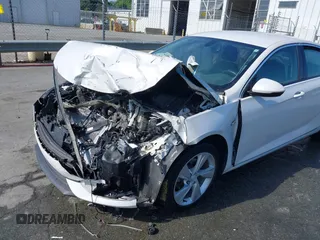 2018 Buick Regal Preferred with VIN W04GL6SX4J1074546, listed as a IAAI auction lot 41623194 with 30,757 mi miles and . Bid and sale history available at DreamBid. Image 17.
