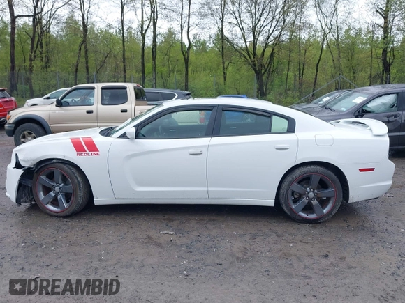 2014 Dodge Charger SXT z VIN 2C3CDXHG9EH162406, wystawiony jako IAAI lot #42159901 z przebiegiem 139 138 mil mil oraz . Historia ofert i sprzedaży dostępna na DreamBid. Obrazek 15.