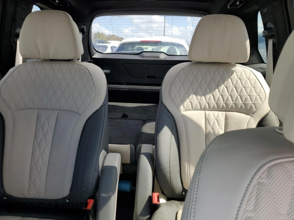 2024 BMW X7 M60i with VIN 5UX33EM04R9S50411, listed as a Copart auction lot 76962074 with 0 mi miles and Salvage Title. Bid and sale history available at carsss.com. Image 10.