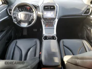 2020 Lincoln Nautilus Standard with VIN 2LMPJ6J92LBL20368, listed as a Copart auction lot 46253285 with 20,493 mi miles and Salvage title. Bid and sale history available at DreamBid. Image 8.