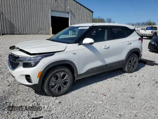 2024 Kia Seltos LX with VIN KNDEPCAA5R7666396, listed as a Copart auction lot 52338755 with 6,611 mi miles and Salvage title. Bid and sale history available at DreamBid. Image 1.