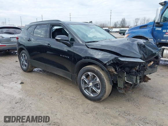 2023 Chevrolet Blazer LT с VIN 3GNKBJRSXPS206207, выставлен на аукционе IAAI как лот 41488978 с пробегом 16 393 миль миль и . История ставок и продаж доступна на DreamBid. Изображение 1.