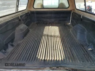 1996 Ford F-150 с VIN 1FTEF15Y3TLA05883, выставлен на аукционе Copart как лот 50356505 с пробегом 317 699 миль миль и Списание • Salvage title. История ставок и продаж доступна на DreamBid. Изображение 11.