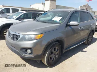 2013 Kia Sorento LX with VIN 5XYKTDA69DG360796, listed as a IAAI auction lot 41735901 with 216,875 mi miles. Bid and sale history available at carsss.com. Image 2.