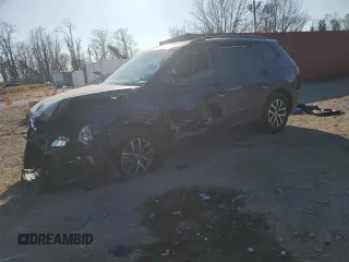2021 Volkswagen Tiguan S z VIN 3VV0B7AX9MM041570, wystawiony jako Copart lot #48901075 z przebiegiem 173 907 mil mil oraz Szkoda całkowita • Salvage title. Historia ofert i sprzedaży dostępna na DreamBid. Obrazek 1.