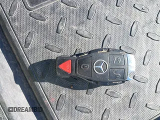 2016 Mercedes-Benz GL with VIN 4JGDF6EE1GA698884, listed as a IAAI auction lot 41320600 with 1 mi miles. Bid and sale history available at carsss.com. Image 11.