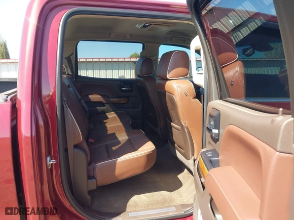 2015 Chevrolet Silverado 2500HD Built After Aug 14 High Country with VIN 1GC1KXEG1FF500025, listed as a IAAI auction lot 42042084 with 164,353 mi miles. Bid and sale history available at carsss.com. Image 8.