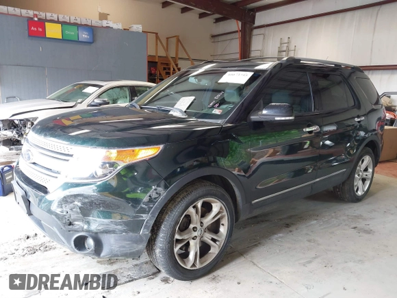 2013 Ford Explorer XLT with VIN 1FM5K8D88DGC37309, listed as a IAAI auction lot 40073755 with 226,883 mi miles and . Bid and sale history available at carsss.com. Image 18.