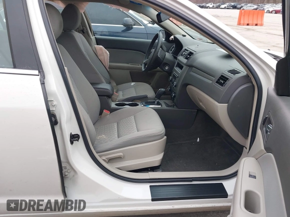 2012 Ford Fusion SE with VIN 3FAHP0HA3CR176496, listed as a IAAI auction lot 41561517 with 117,028 mi miles and . Bid and sale history available at DreamBid. Image 5.