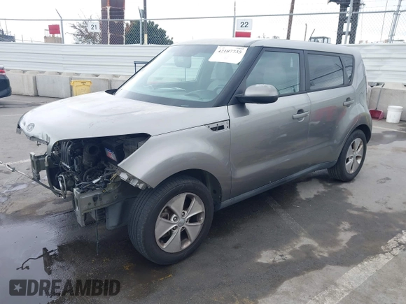 2015 Kia Soul with VIN KNDJN2A20F7125887, listed as a IAAI auction lot 42107735 with 151,537 mi miles and . Bid and sale history available at DreamBid. Image 2.