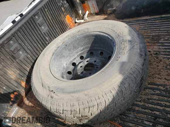 2023 Ford F-150 XL z VIN 1FTFX1E59PKF07963, wystawiony jako Copart lot #53146275 z przebiegiem 37 380 mil mil oraz Szkoda całkowita • Salvage title. Historia ofert i sprzedaży dostępna na DreamBid. Obrazek 12.