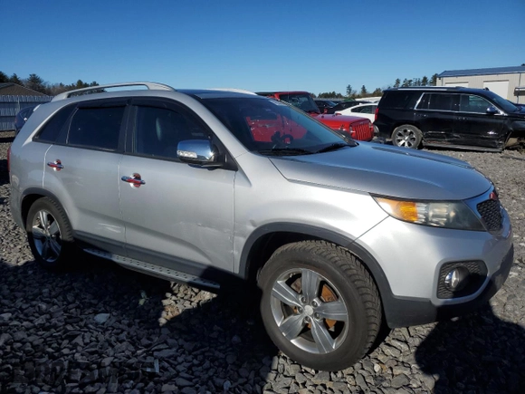 2012 Kia Sorento EX with VIN 5XYKU4A22CG234661, listed as a Copart auction lot 41653435 with 147,326 mi miles and Salvage Title. Bid and sale history available at carsss.com. Image 4.