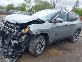 2020 Jeep Compass Limited with VIN 3C4NJDCB7LT233985, listed as a IAAI auction lot 42155583 with 28,929 mi miles and . Bid and sale history available at DreamBid. Image 2.
