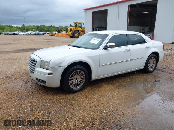 2010 Chrysler 300 Touring with VIN 2C3CA5CV5AH327607, listed as a IAAI auction lot 41960961 with 172,997 mi miles. Bid and sale history available at carsss.com. Image 2.