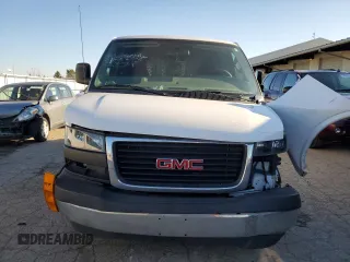 2018 Chevrolet Express Cargo Van with VIN 1GCWGAFGXJ1903929, listed as a Copart auction lot 42463695 with 73,707 mi miles and Salvage Title. Bid and sale history available at carsss.com. Image 5.